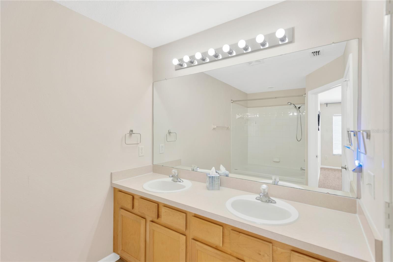 2866 CONCH HOLLOW DR