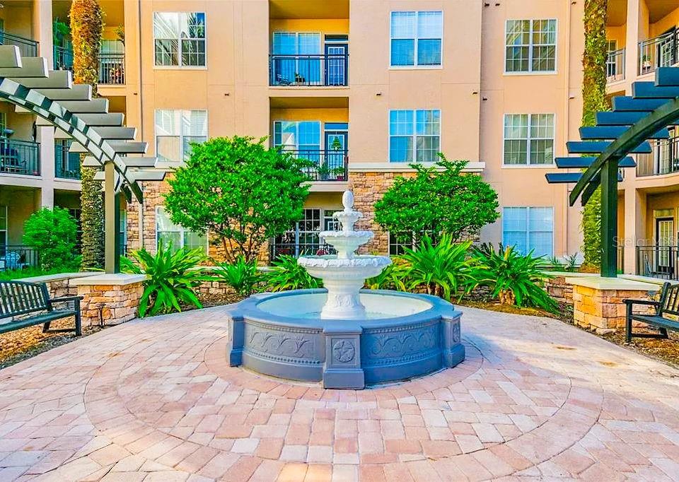 4221 W SPRUCE ST #2402