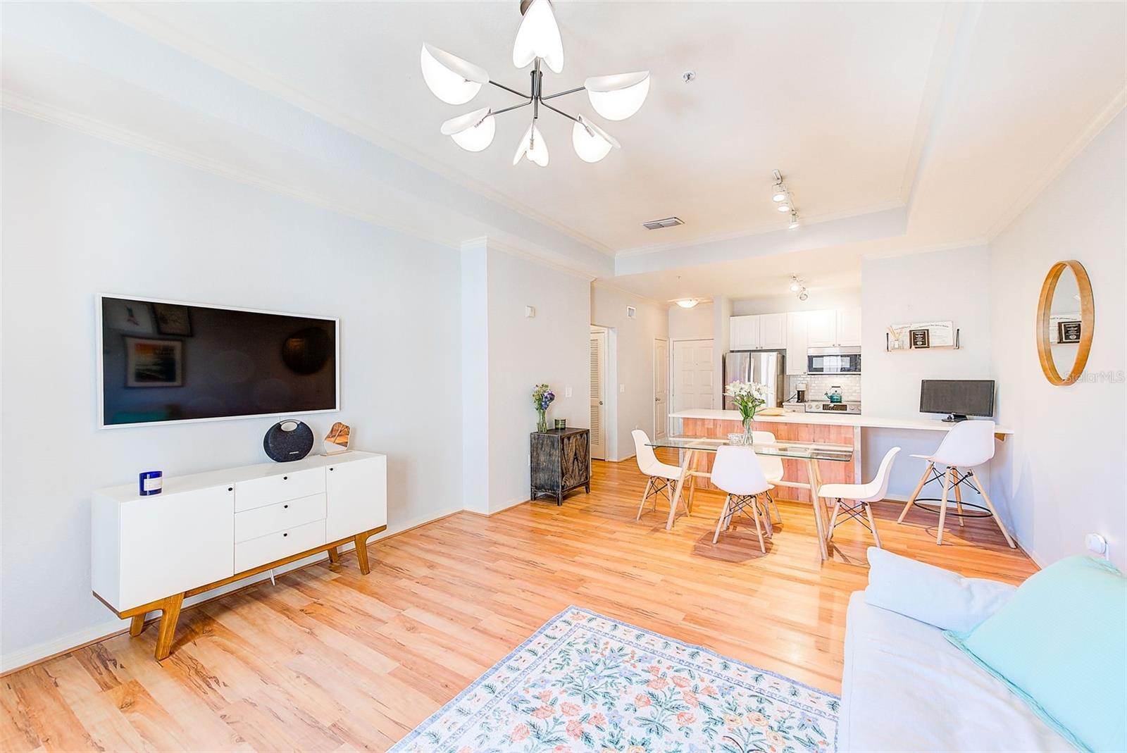 4221 W SPRUCE ST #2402