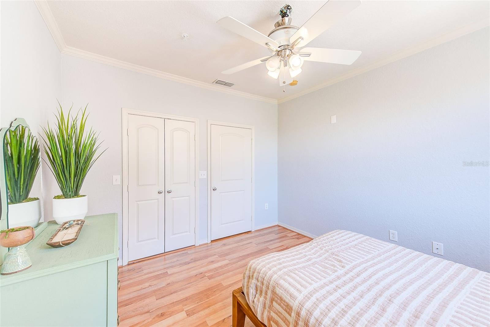 4221 W SPRUCE ST #2402