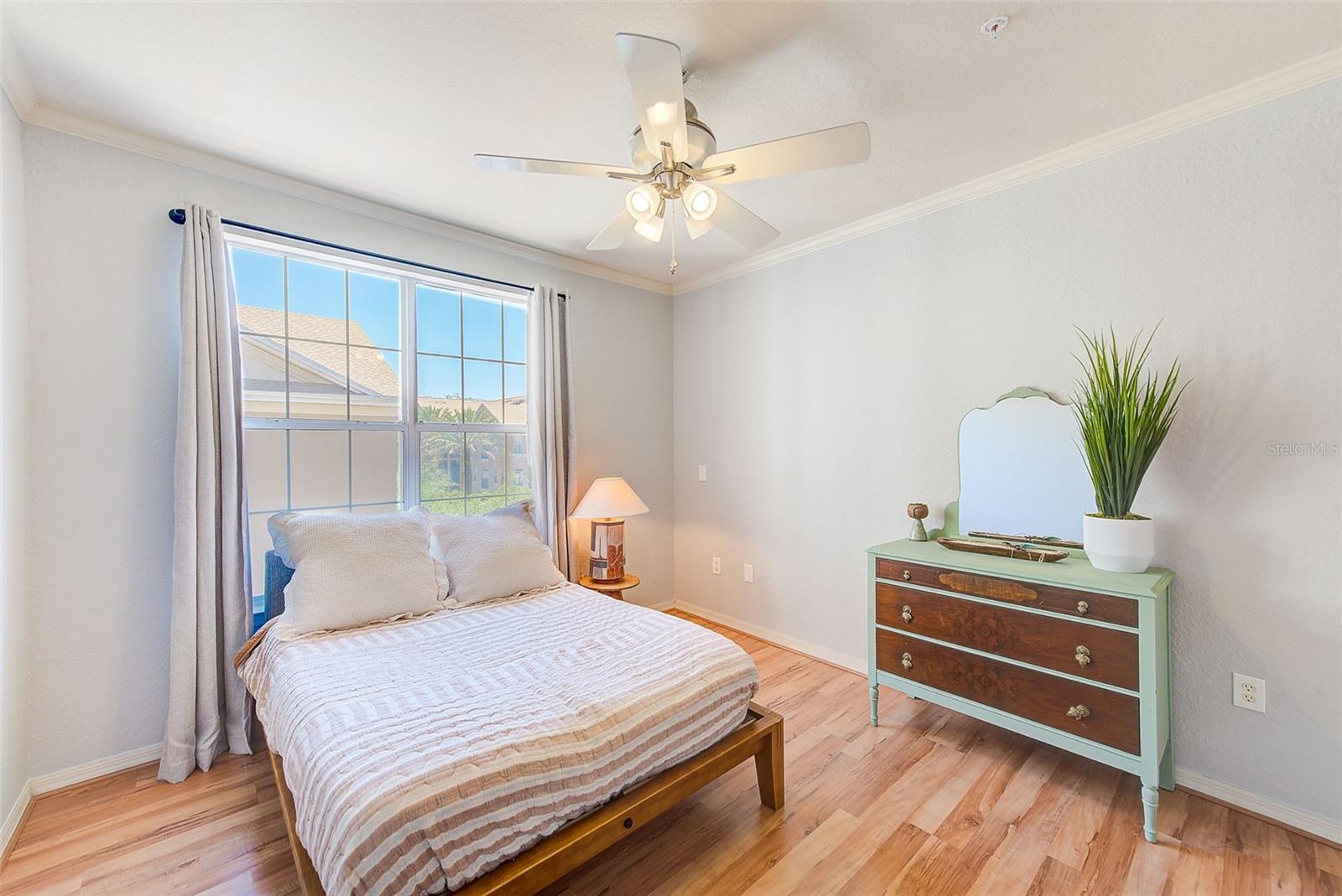 4221 W SPRUCE ST #2402