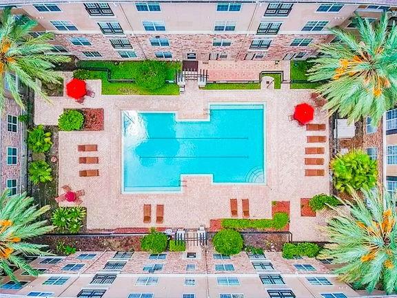 4221 W SPRUCE ST #2402