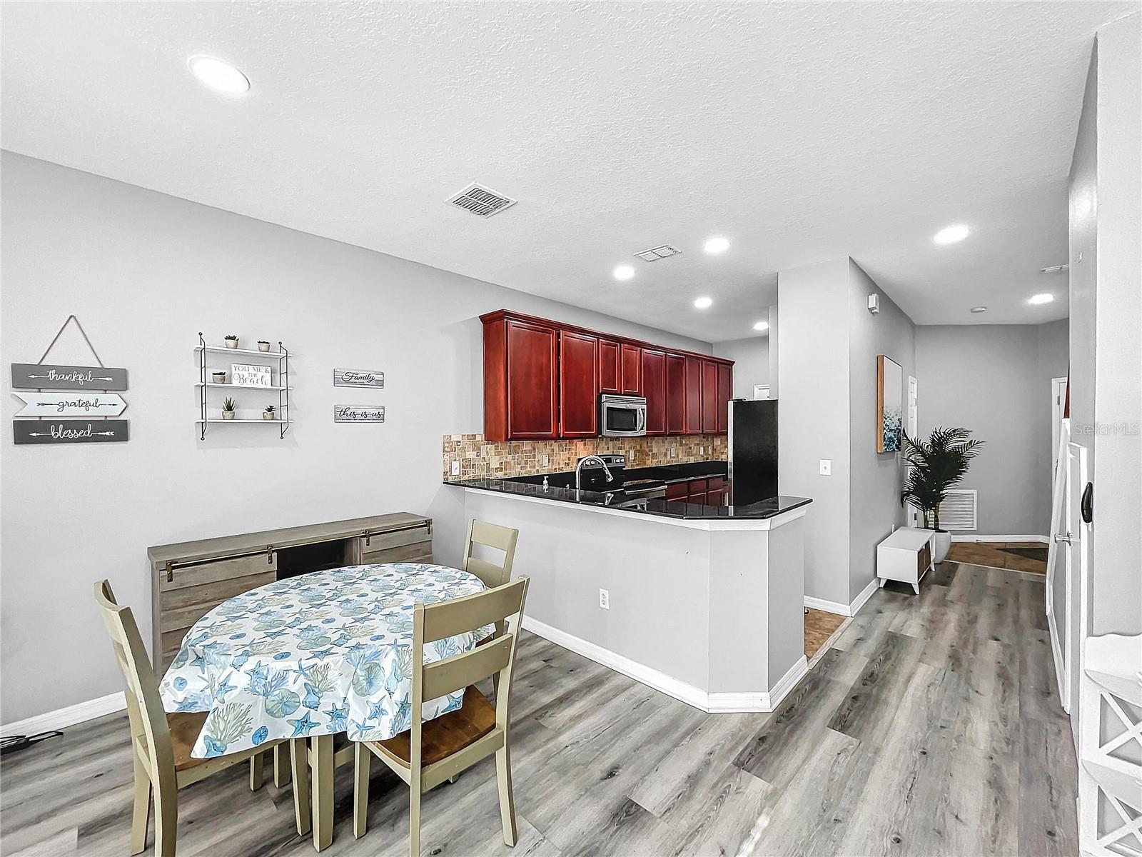 19245 STONE HEDGE DR