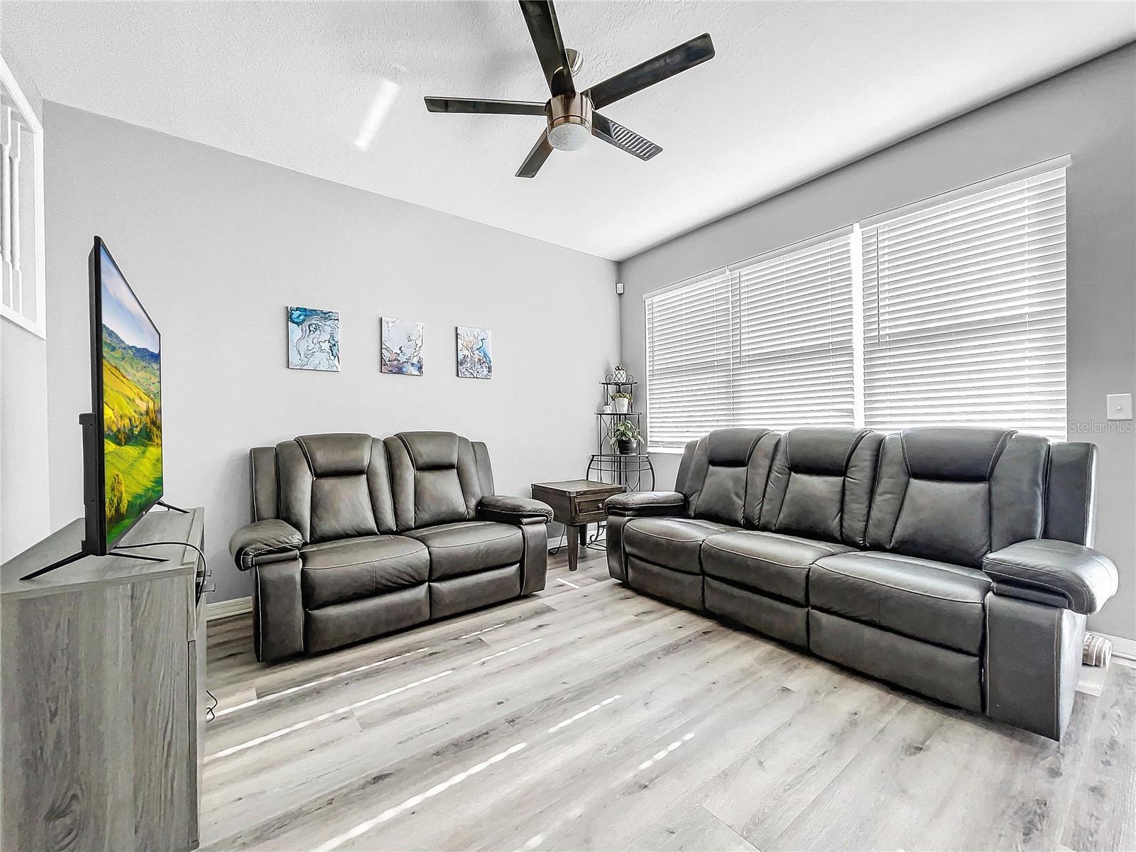 19245 STONE HEDGE DR