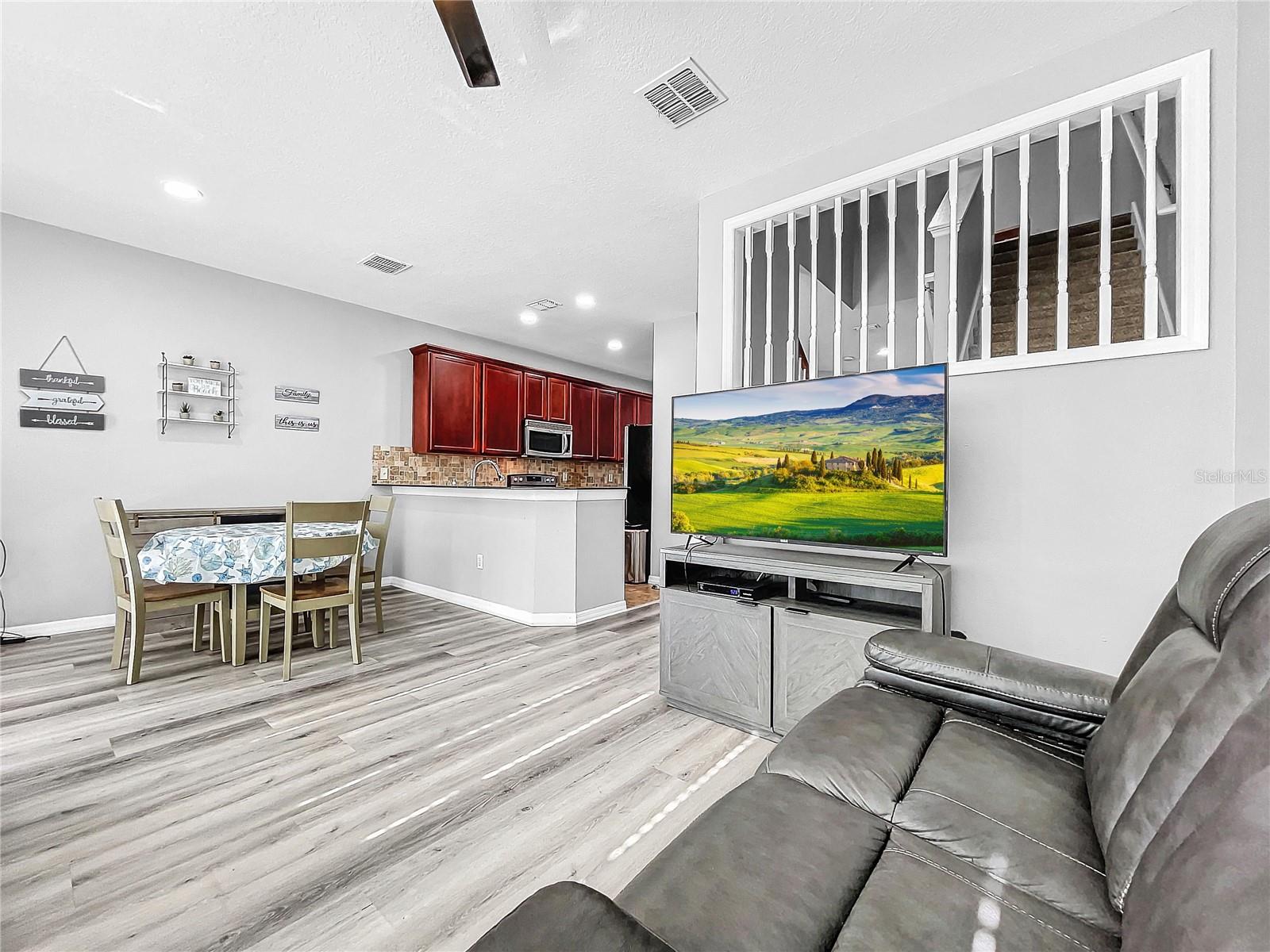 19245 STONE HEDGE DR