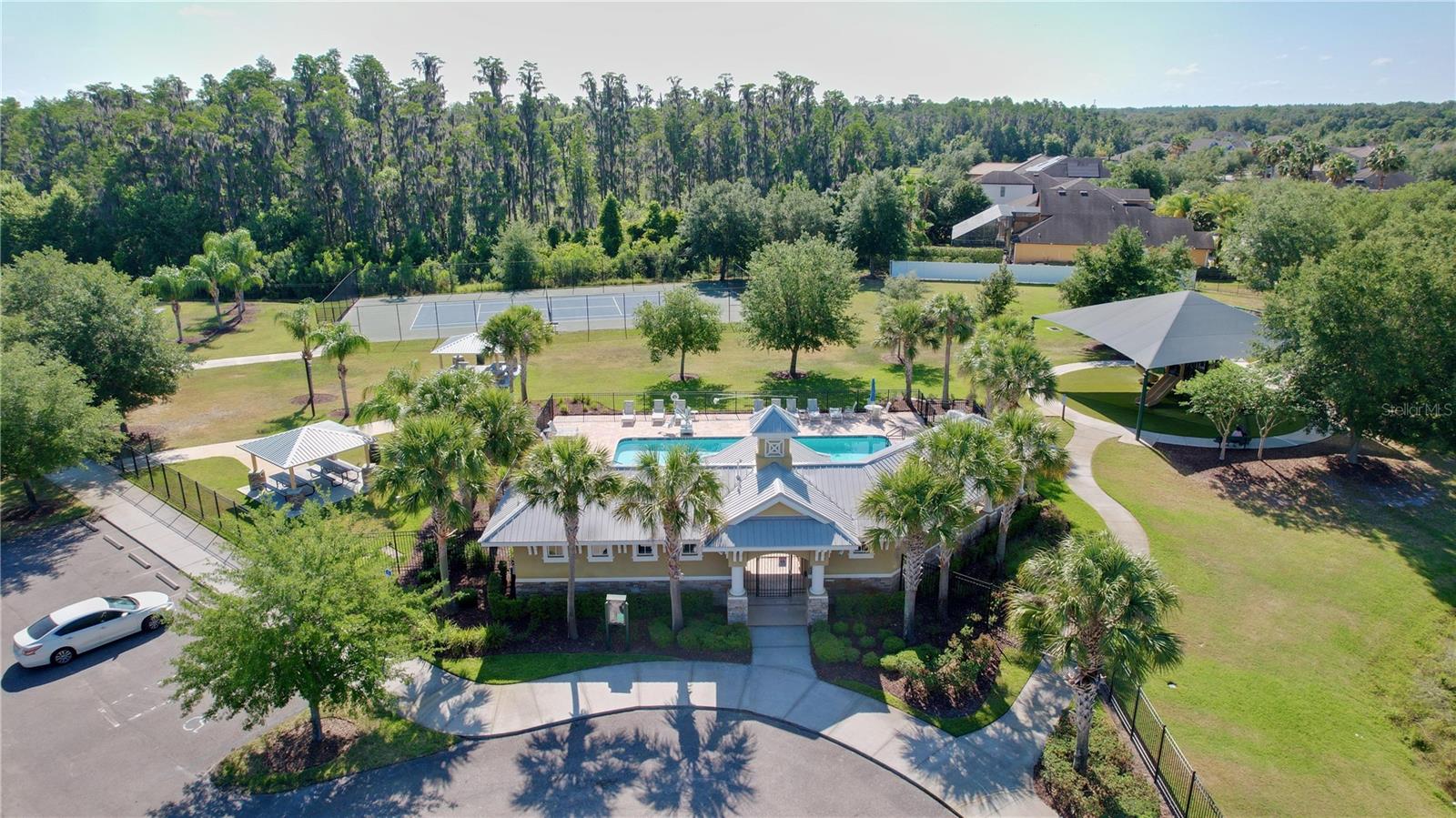 19245 STONE HEDGE DR