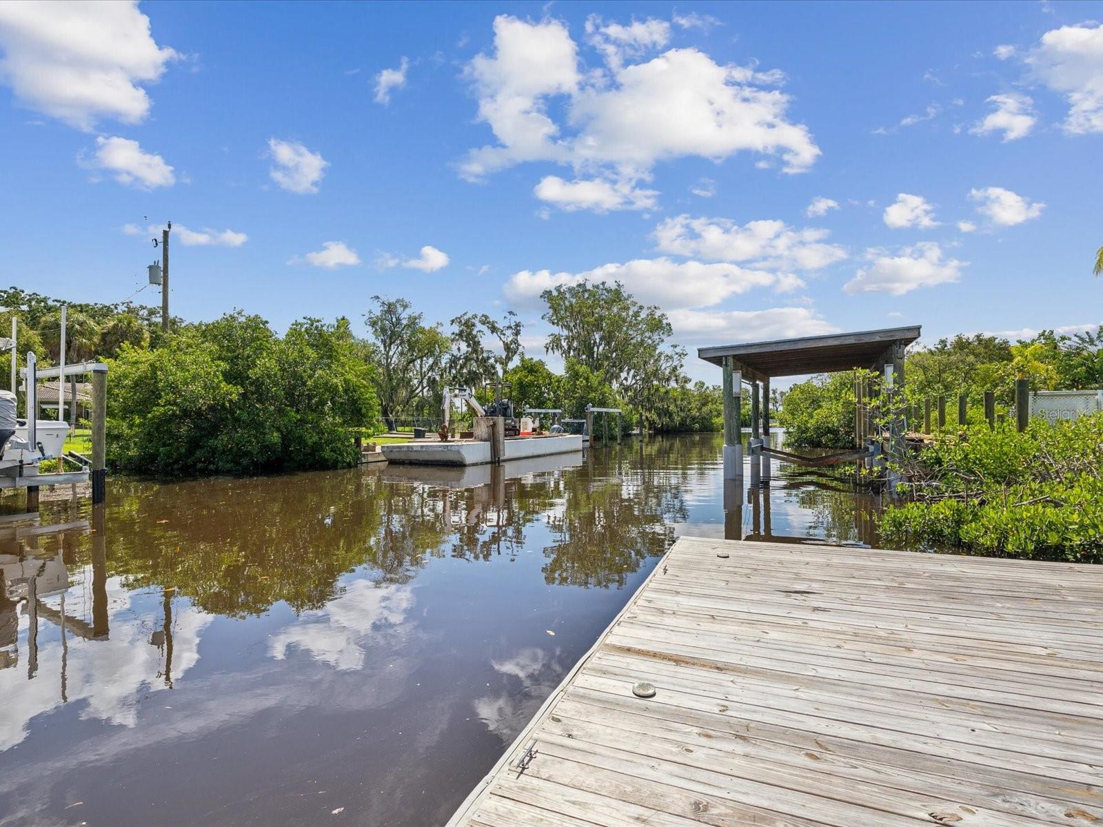 352 HIGHLAND SHORES DR