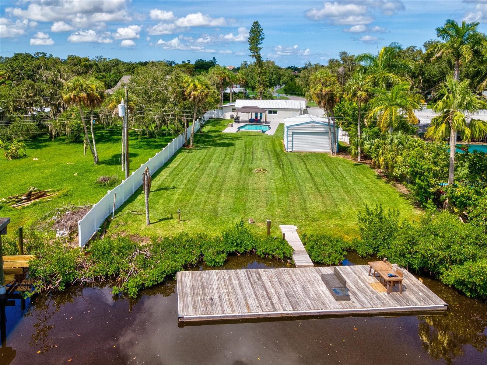 352 HIGHLAND SHORES DR