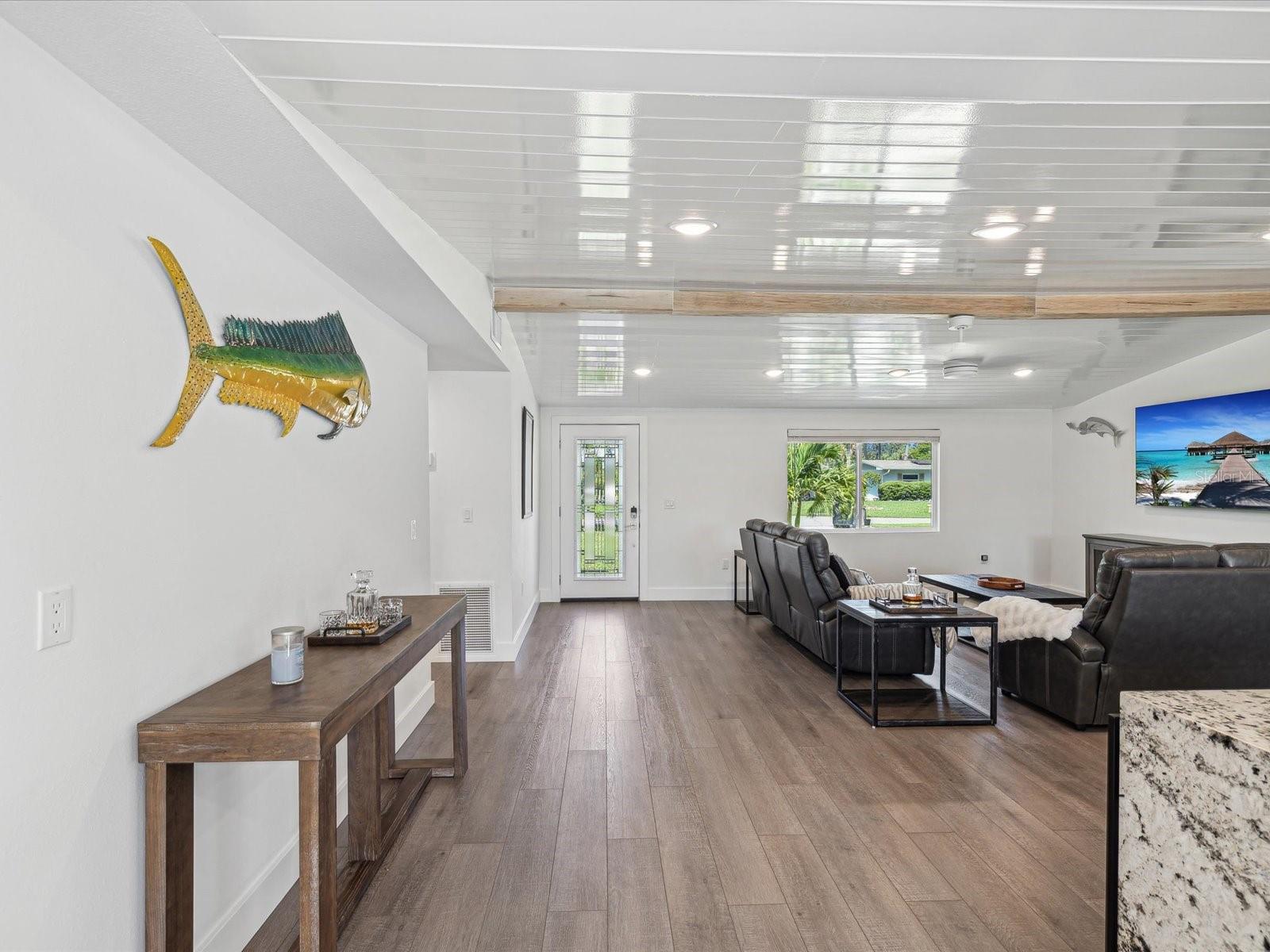 352 HIGHLAND SHORES DR