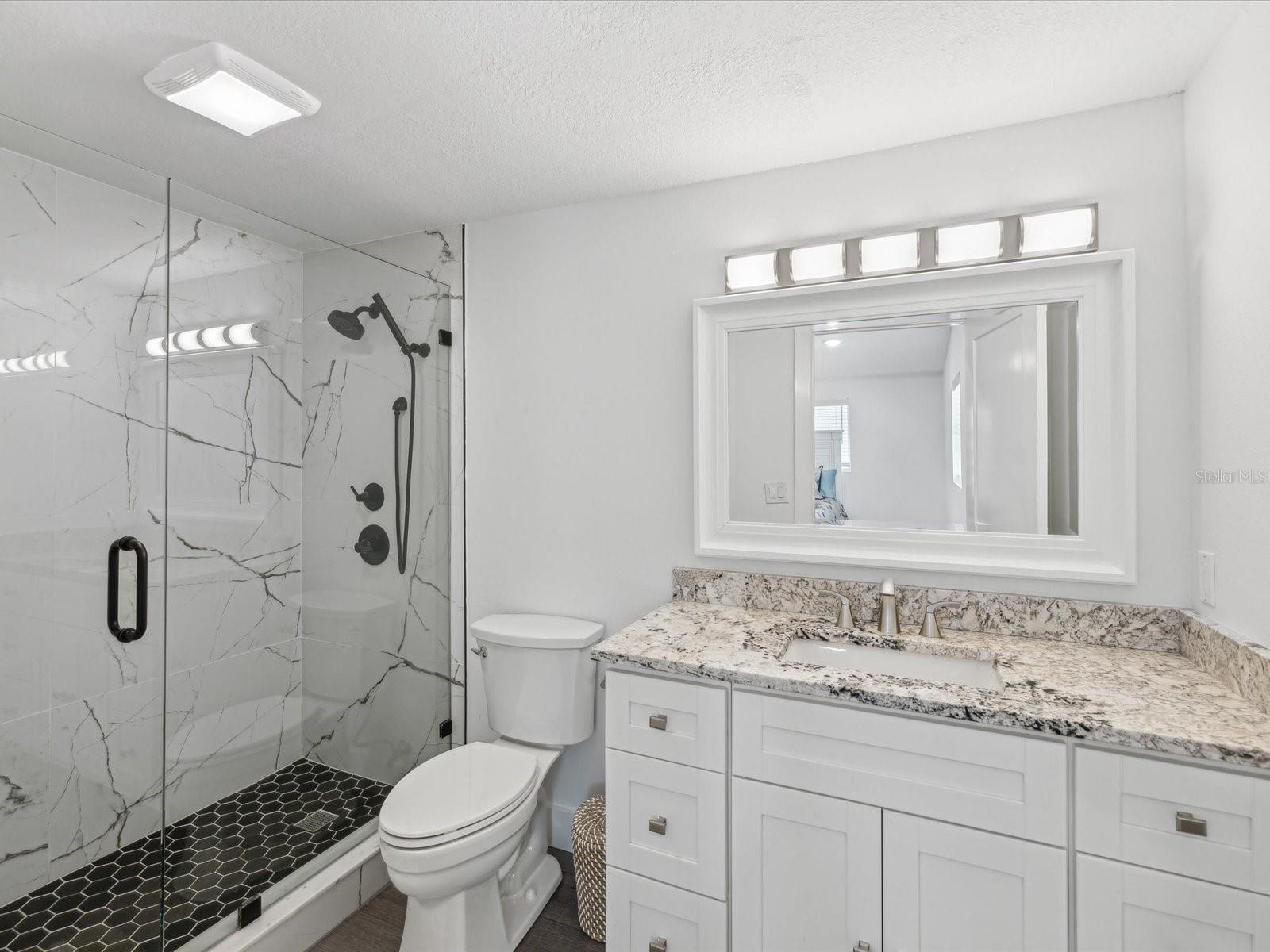 352 HIGHLAND SHORES DR