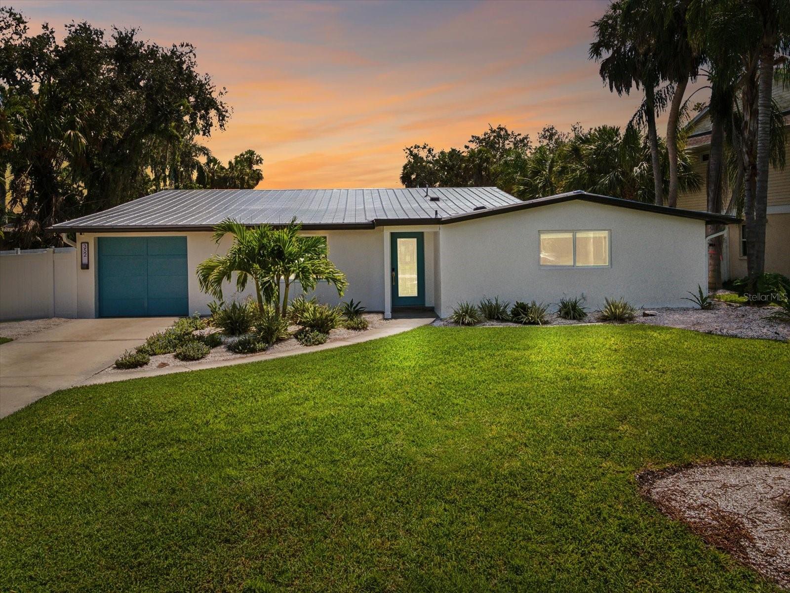 352 HIGHLAND SHORES DR