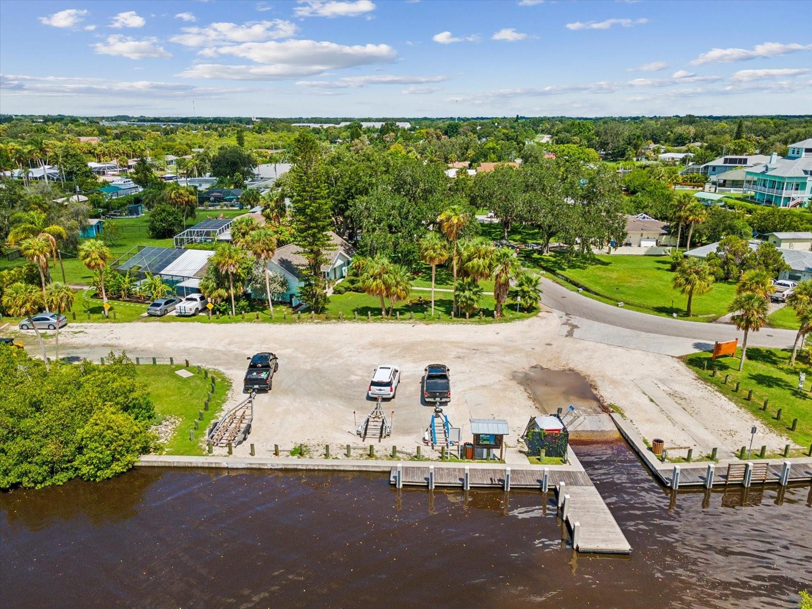 352 HIGHLAND SHORES DR