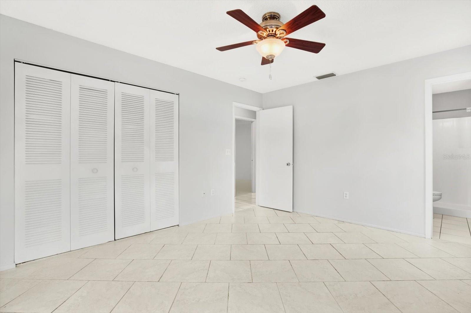 1637/1639 82ND STREET CT E