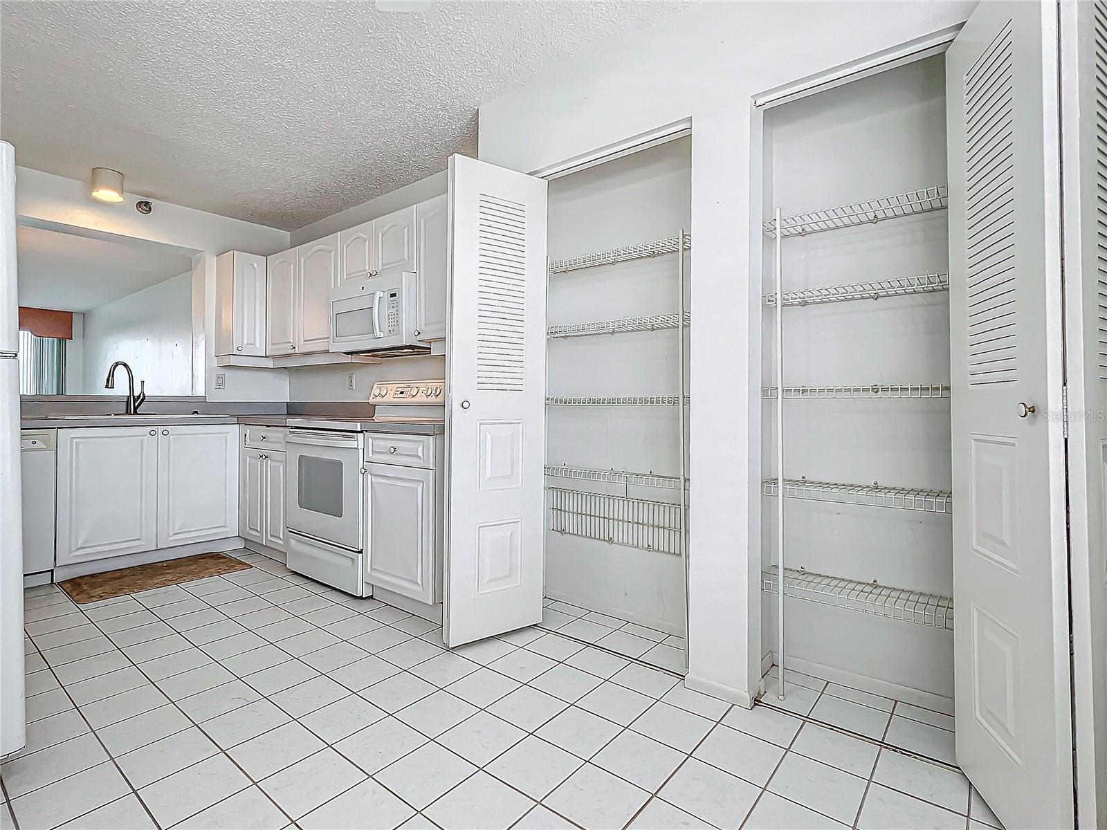 4410 FAIRWAYS BLVD BLVD #607