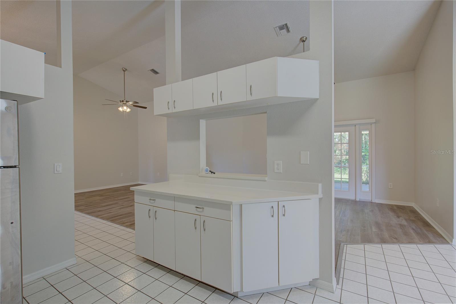 5624 29TH STREET CIR E