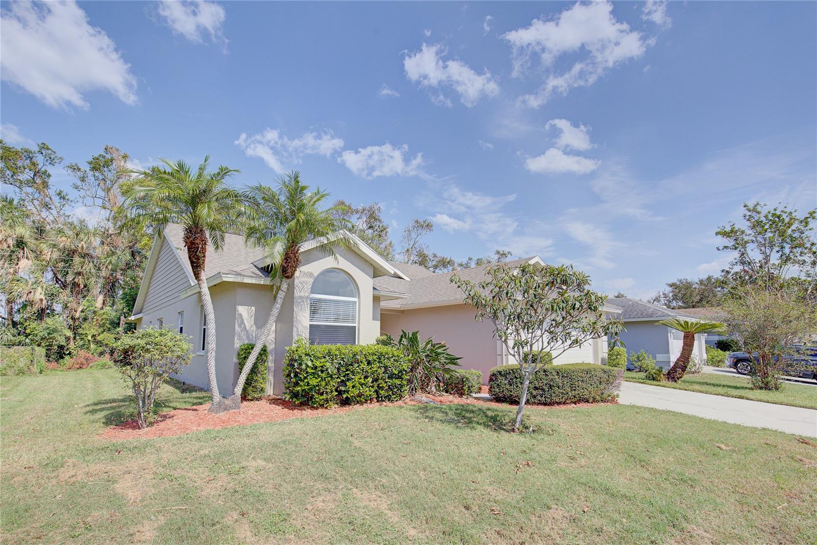 5624 29TH STREET CIR E