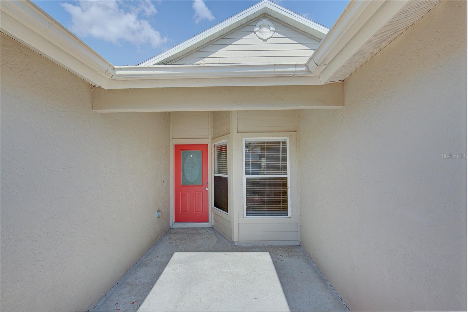 5624 29TH STREET CIR E