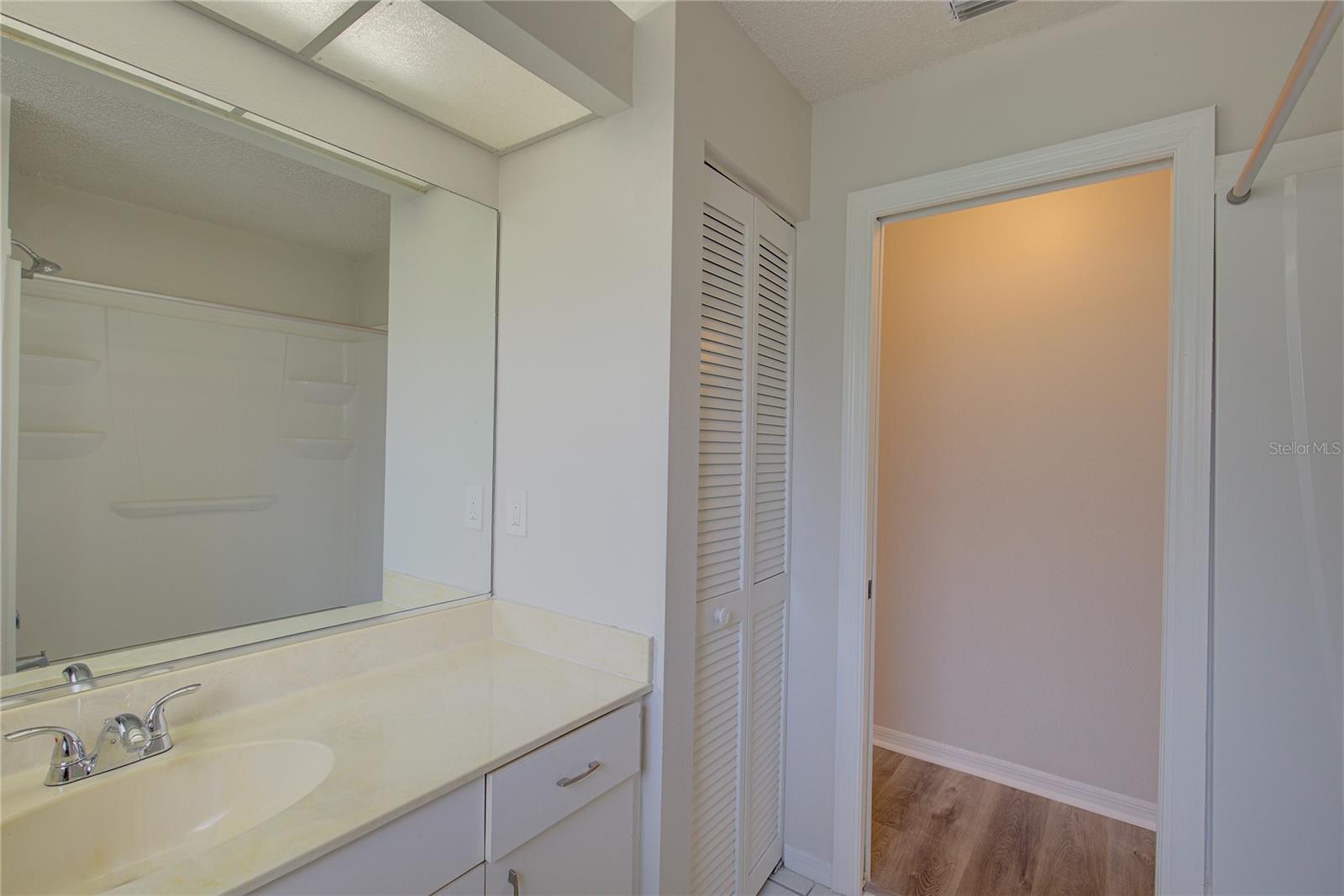 5624 29TH STREET CIR E