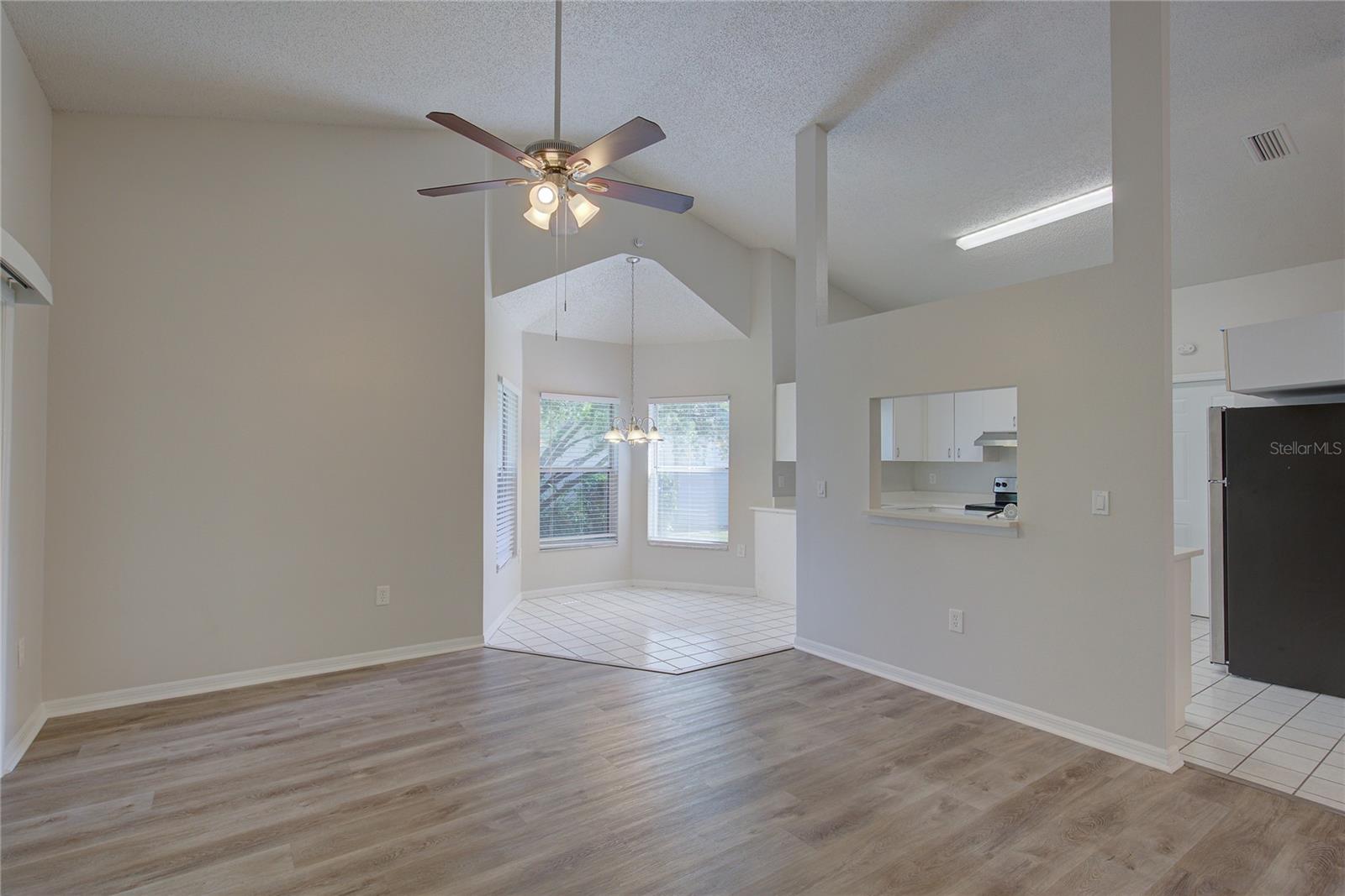 5624 29TH STREET CIR E