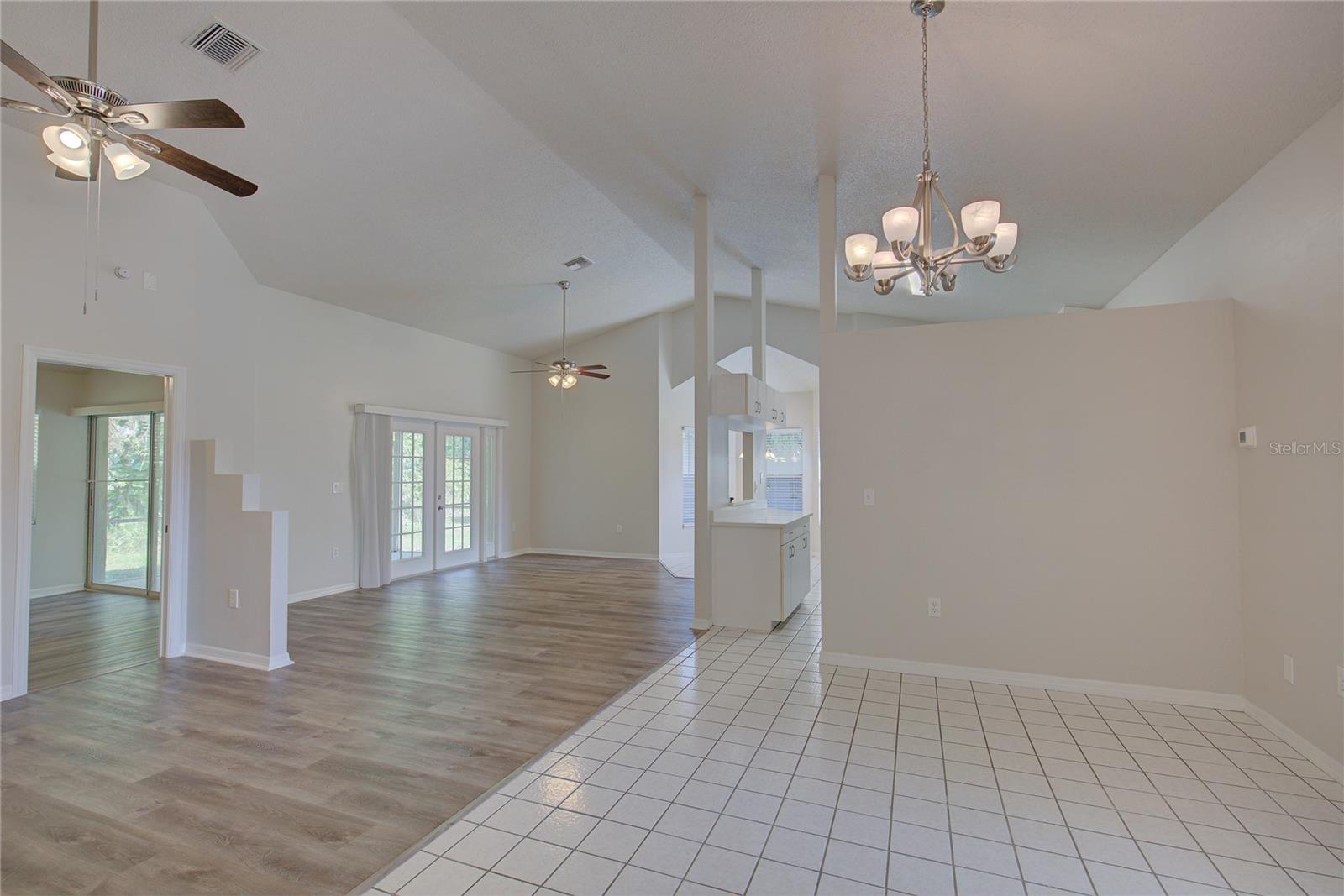 5624 29TH STREET CIR E