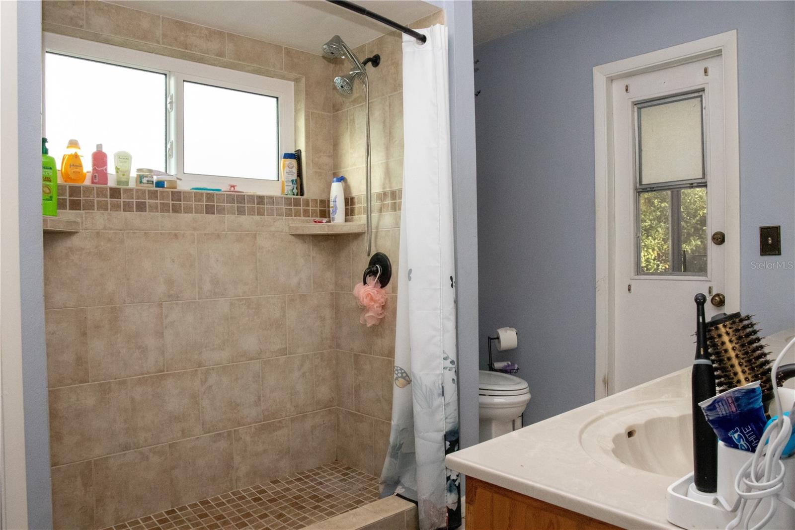 6806 PARADISE BAY WAY