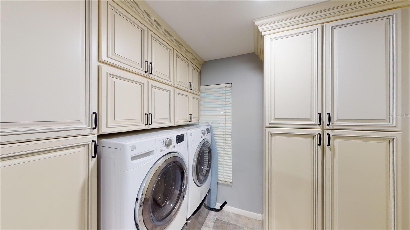 6806 PARADISE BAY WAY