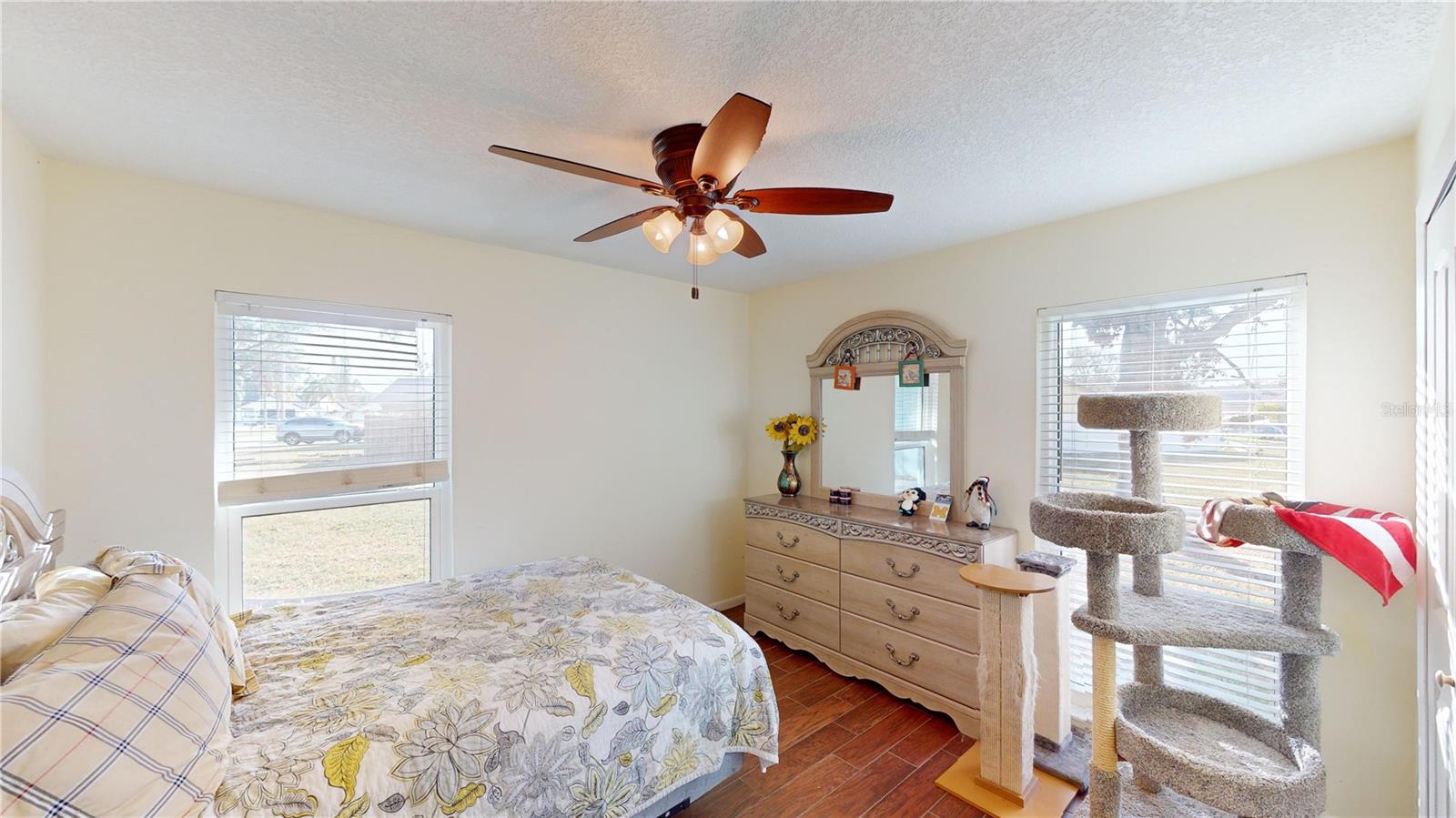 6806 PARADISE BAY WAY