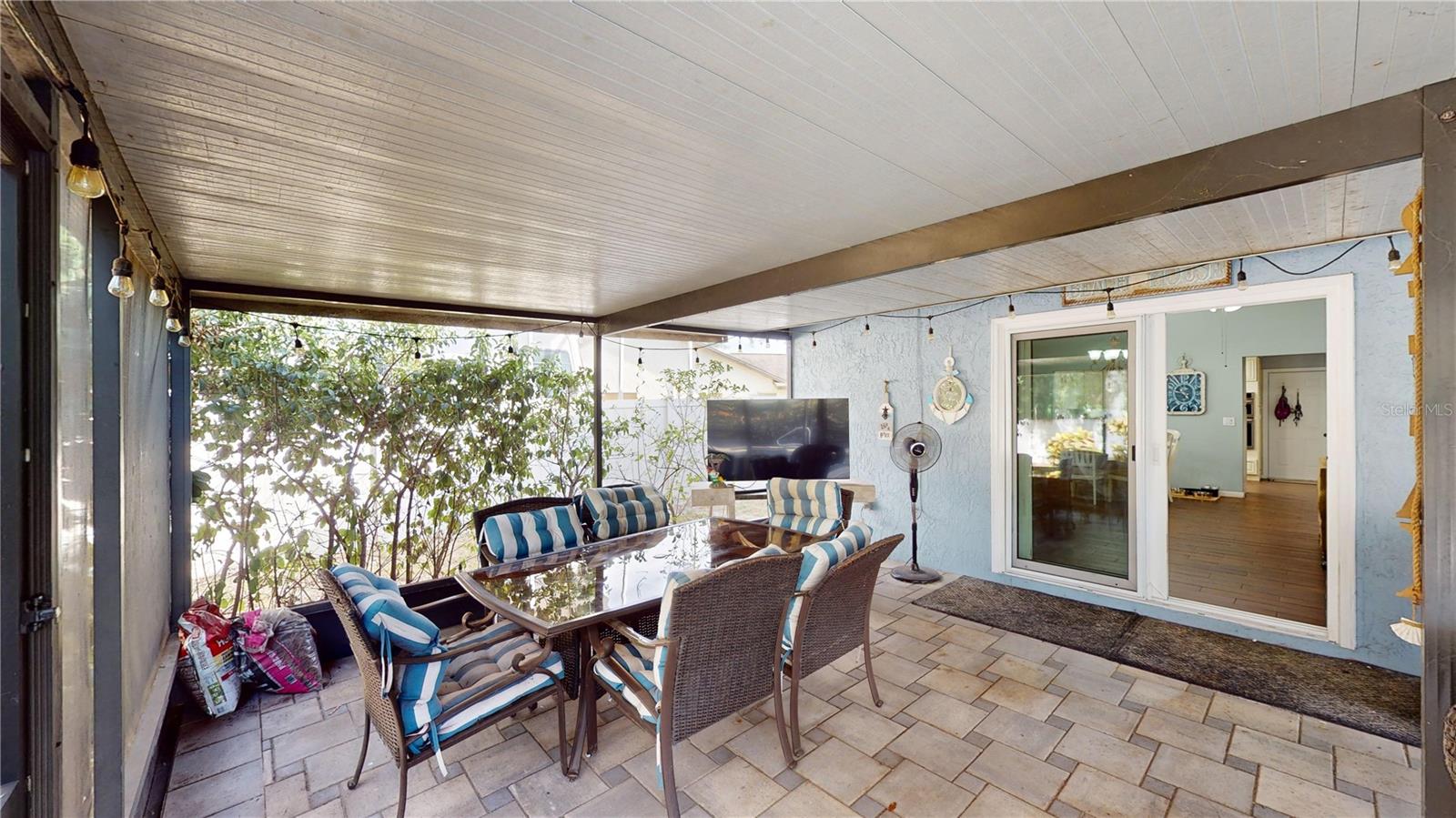 6806 PARADISE BAY WAY