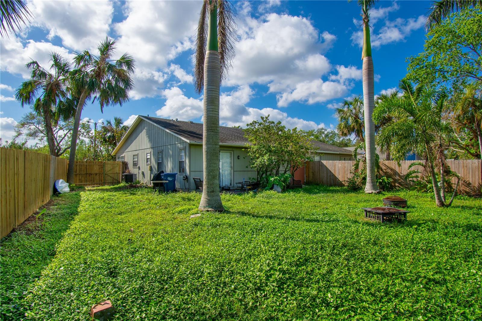 1637 82ND STREET CT E