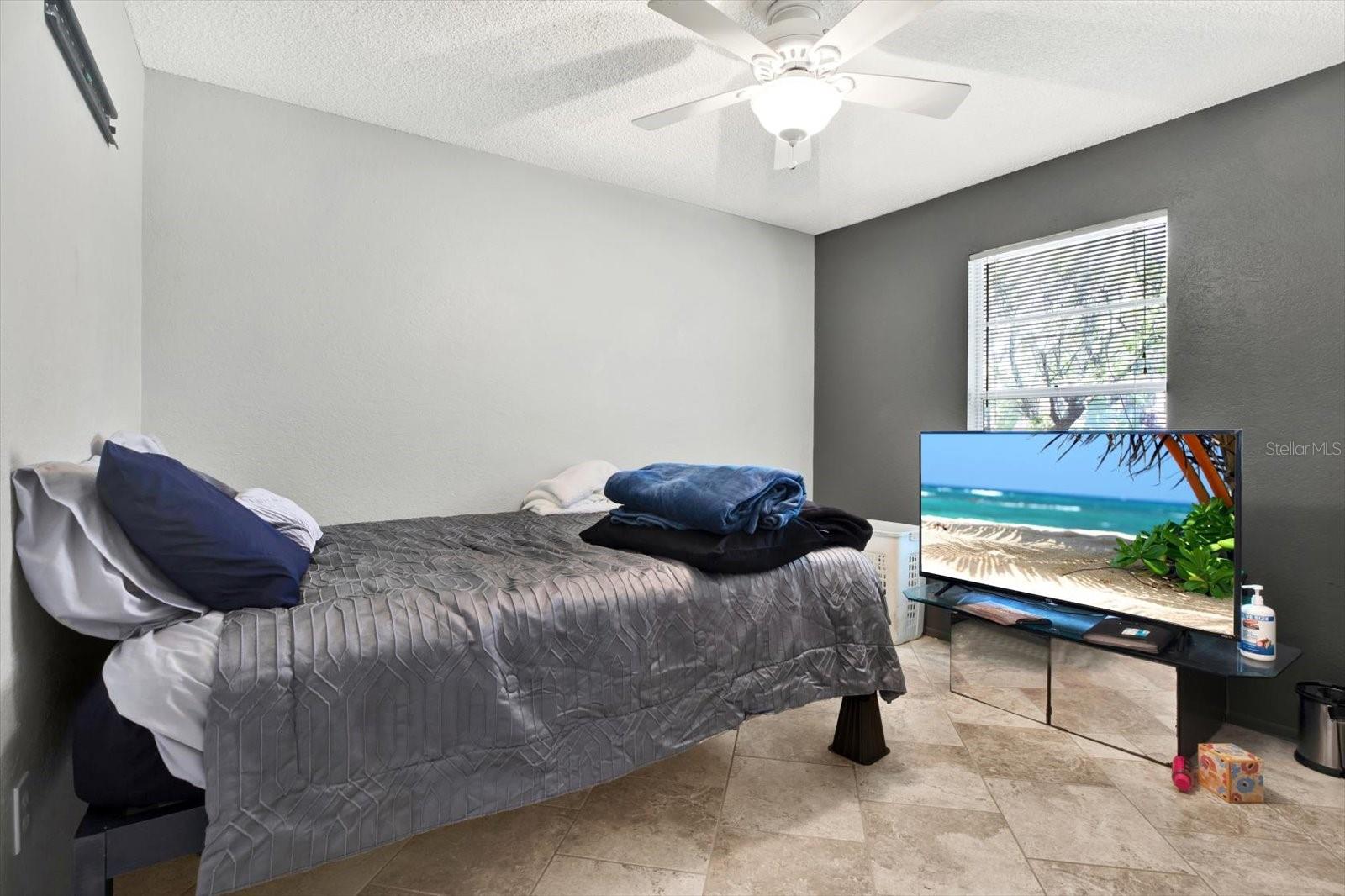 1637 82ND STREET CT E