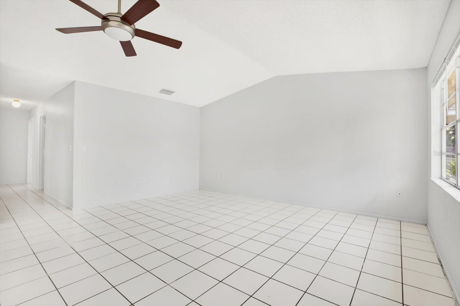 1637 82ND STREET CT E