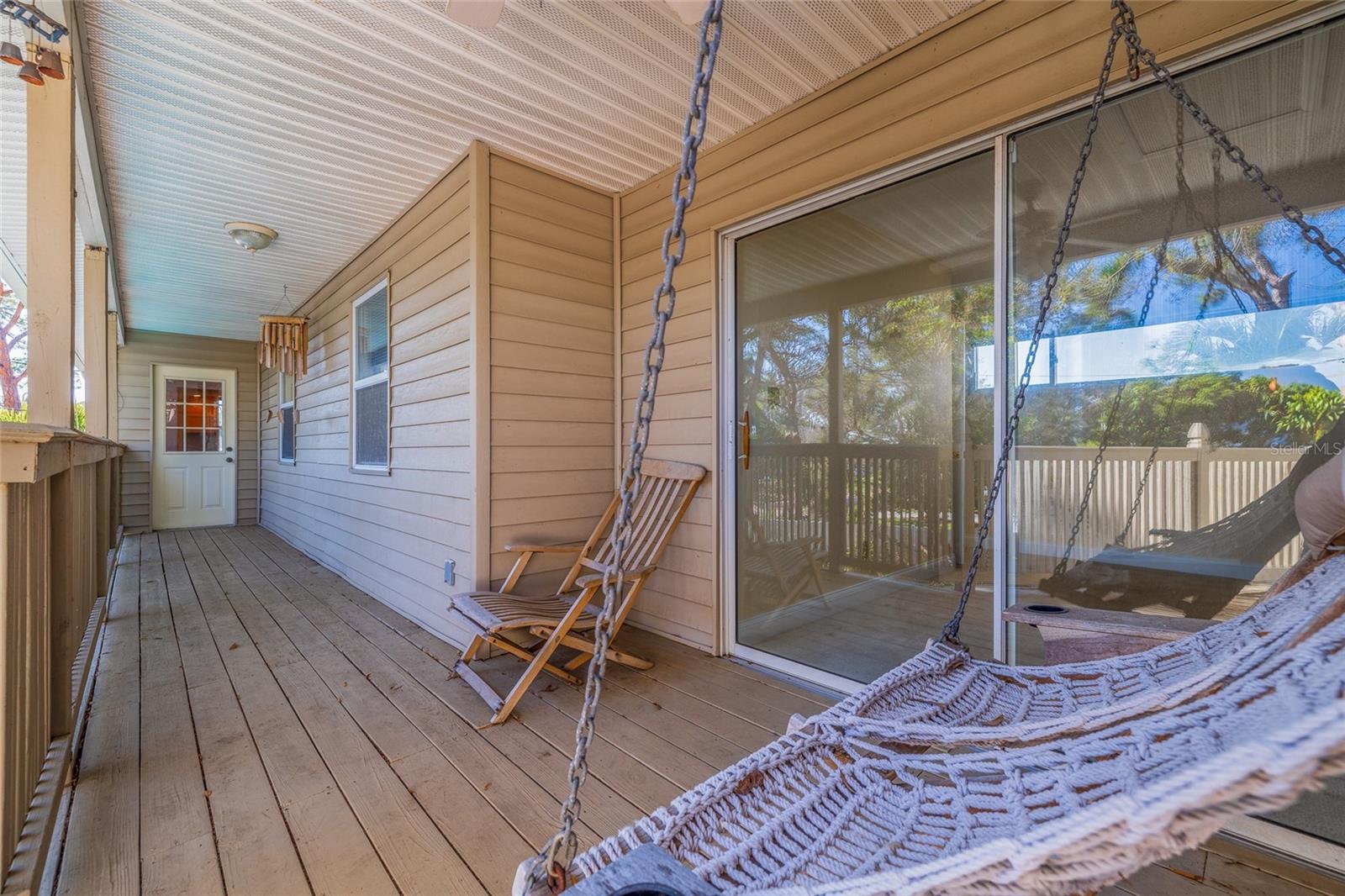 1130 SERPENTINE DR S