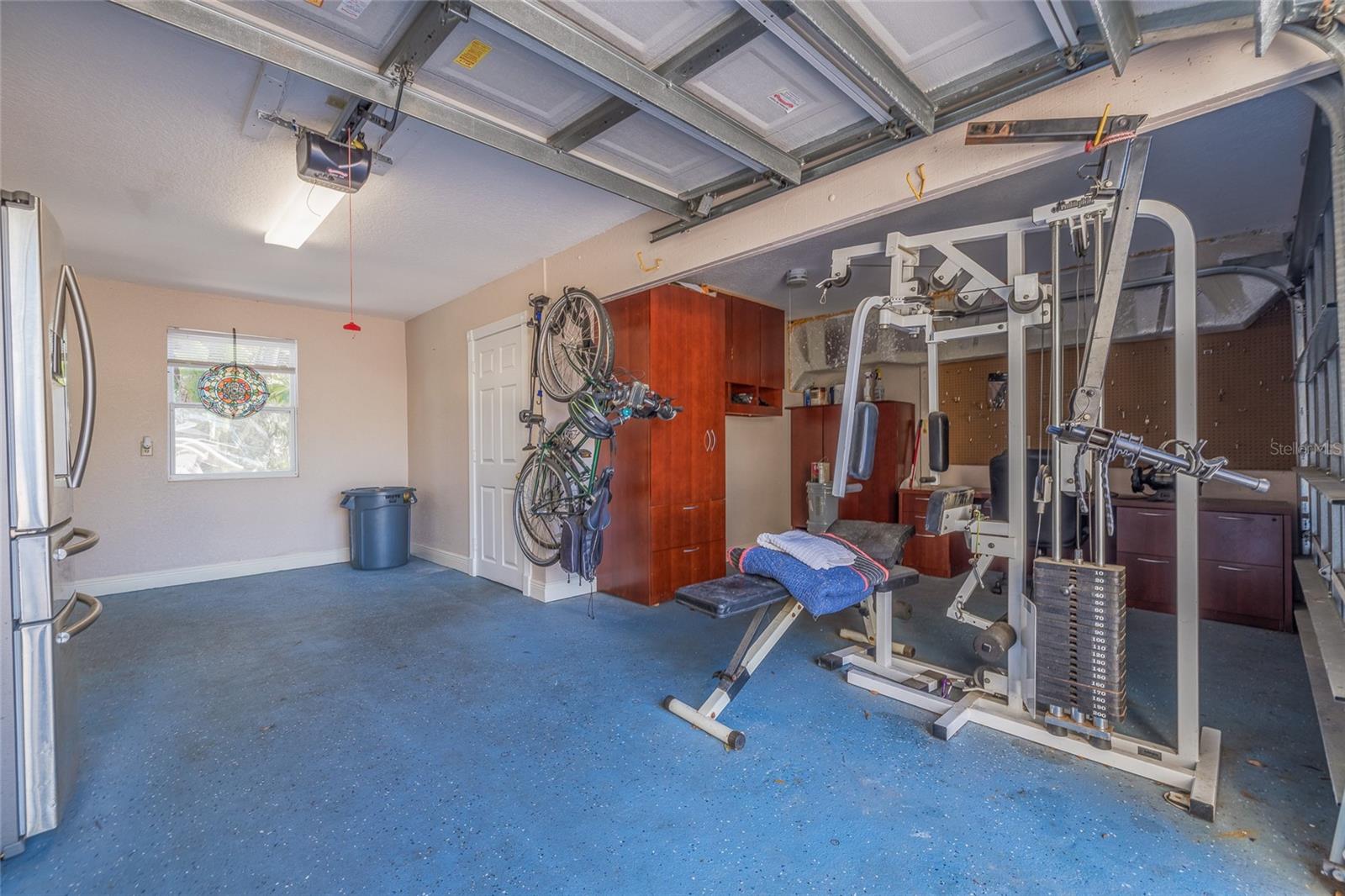 1130 SERPENTINE DR S