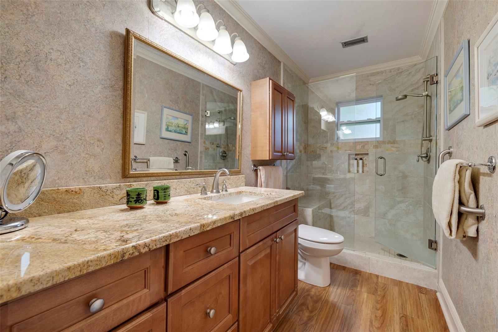 1130 SERPENTINE DR S