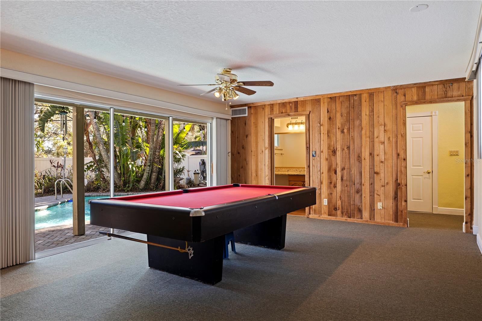 1130 SERPENTINE DR S