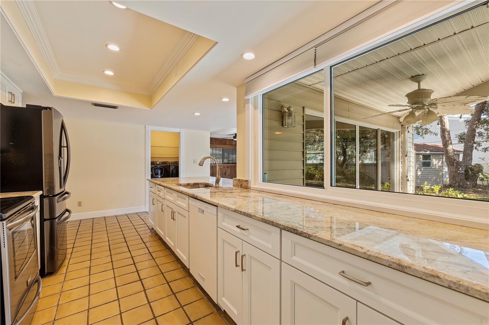 1130 SERPENTINE DR S