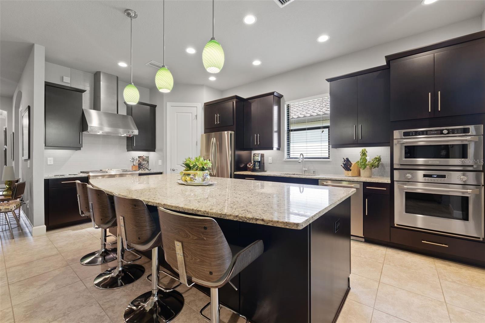 9708 HIGHLAND PARK PL