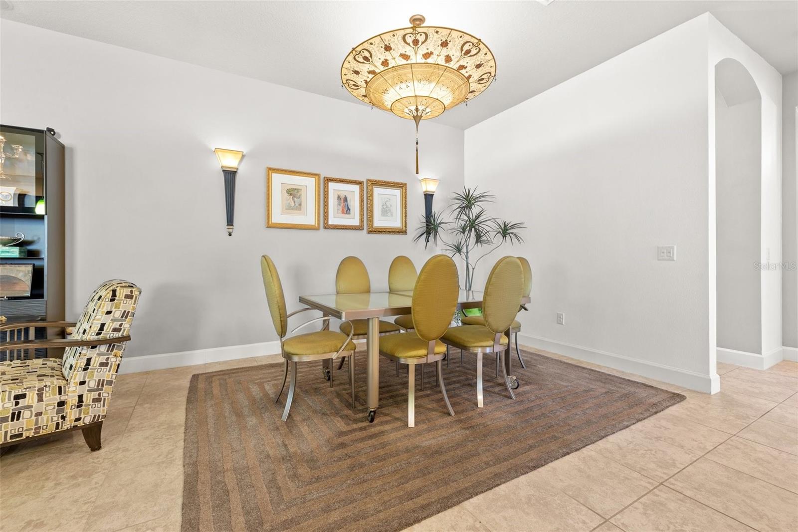 9708 HIGHLAND PARK PL