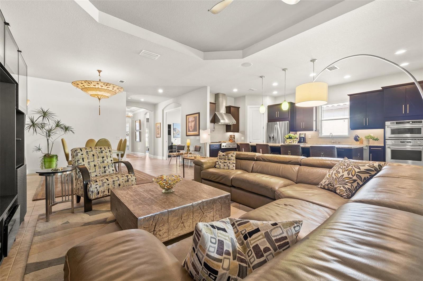 9708 HIGHLAND PARK PL