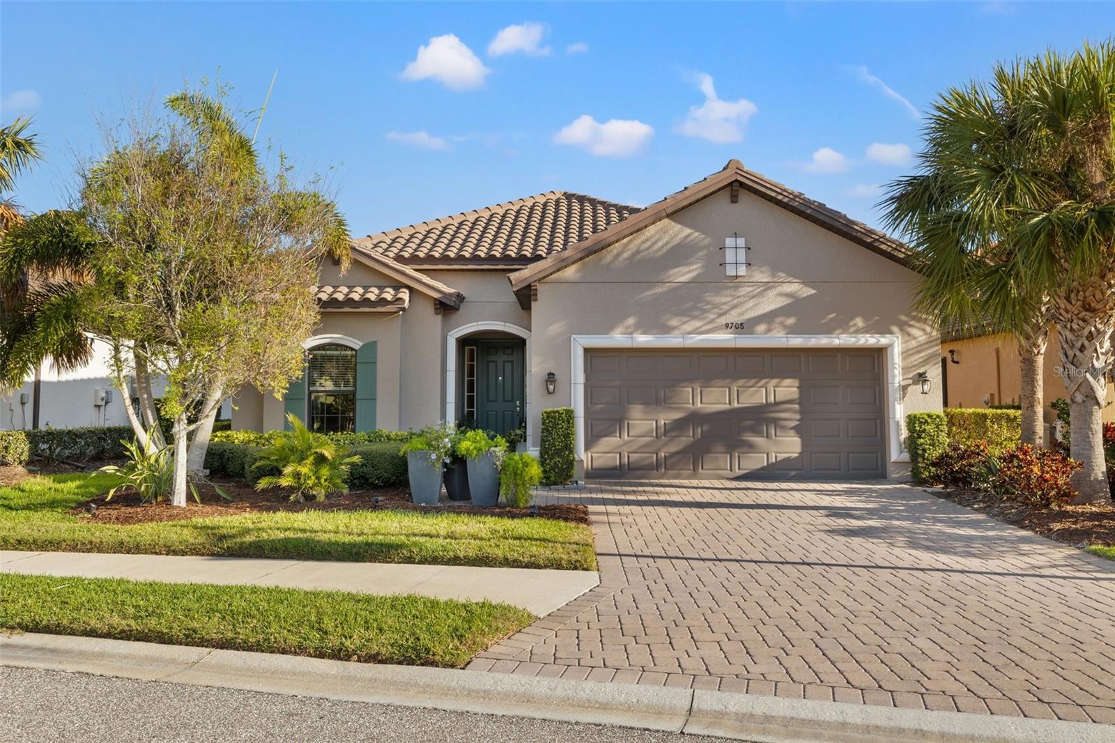 9708 HIGHLAND PARK PL