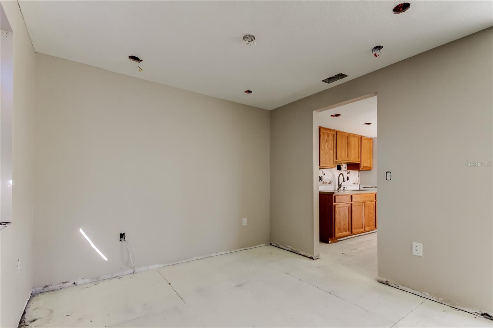 5026 WATER OAK DR #220