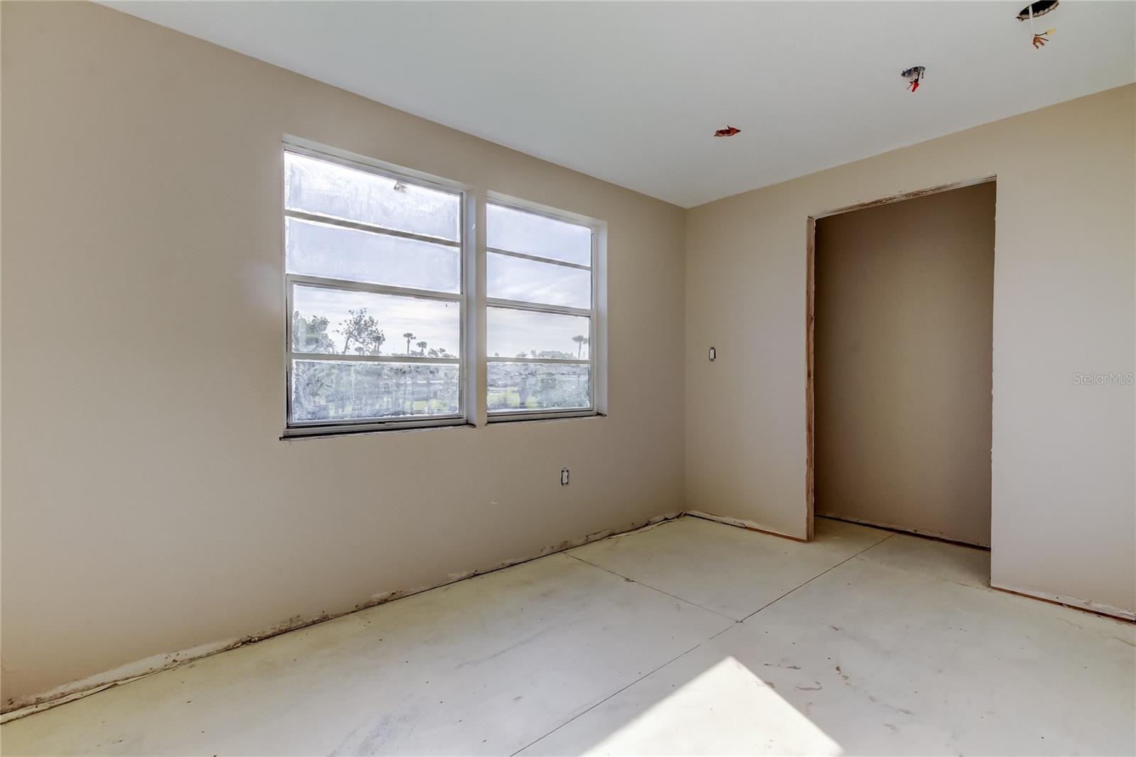 5026 WATER OAK DR #220