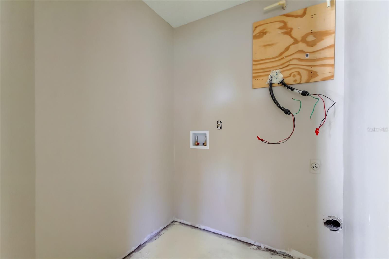 5026 WATER OAK DR #220