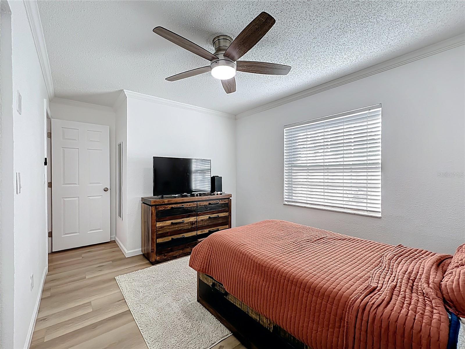 6521 CEDARBROOK DR S