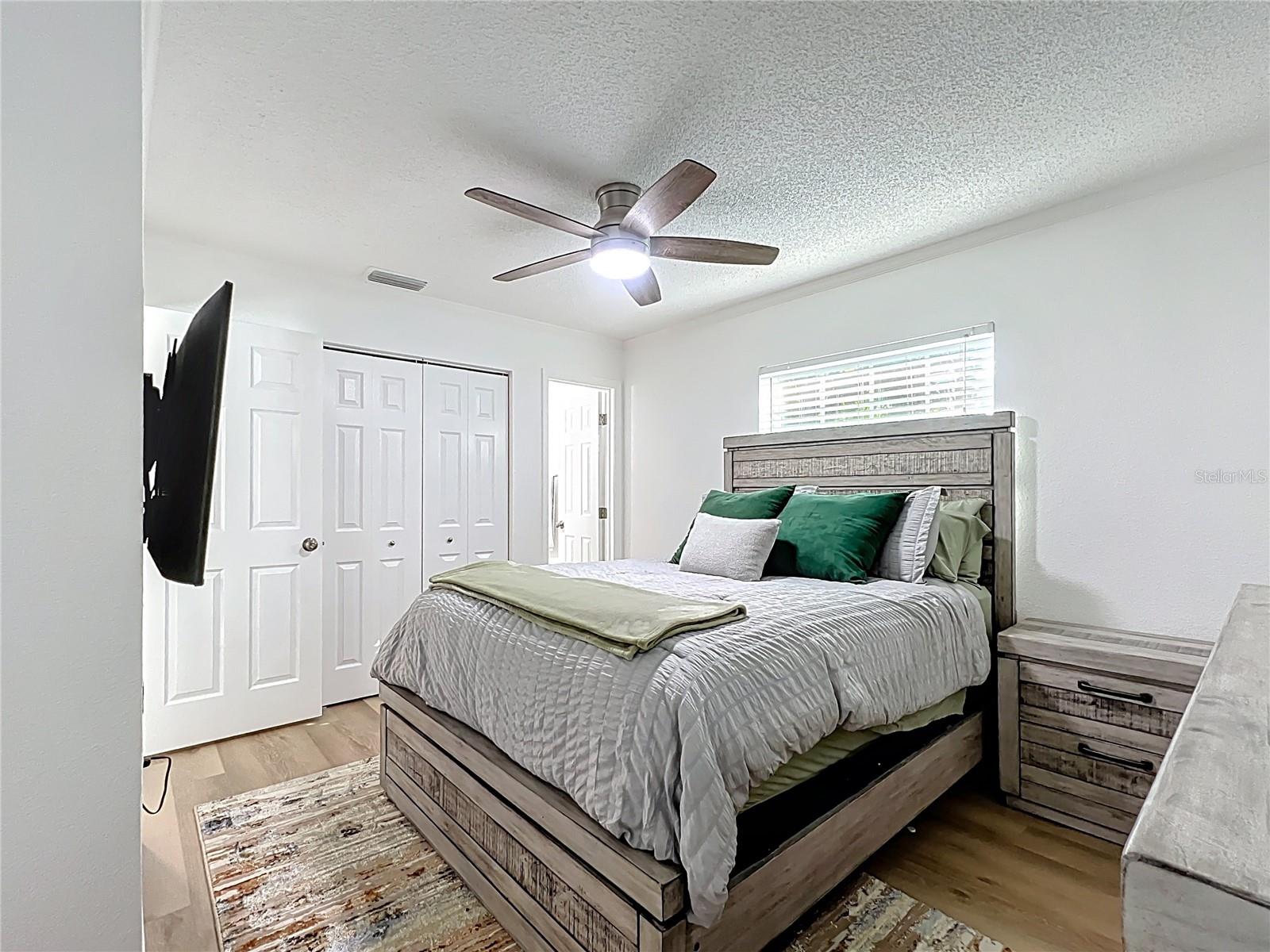 6521 CEDARBROOK DR S