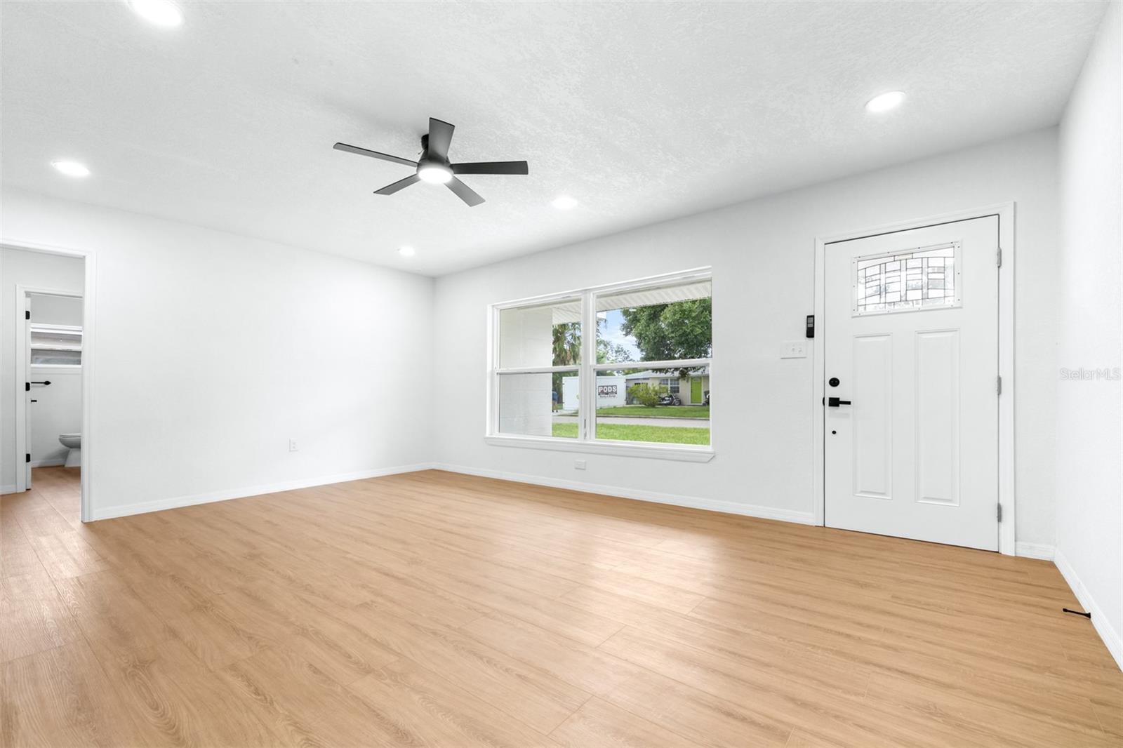 2201 20TH STREET CT W