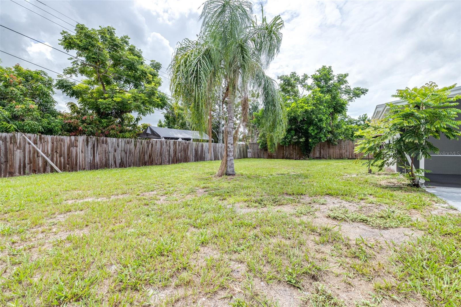 2201 20TH STREET CT W