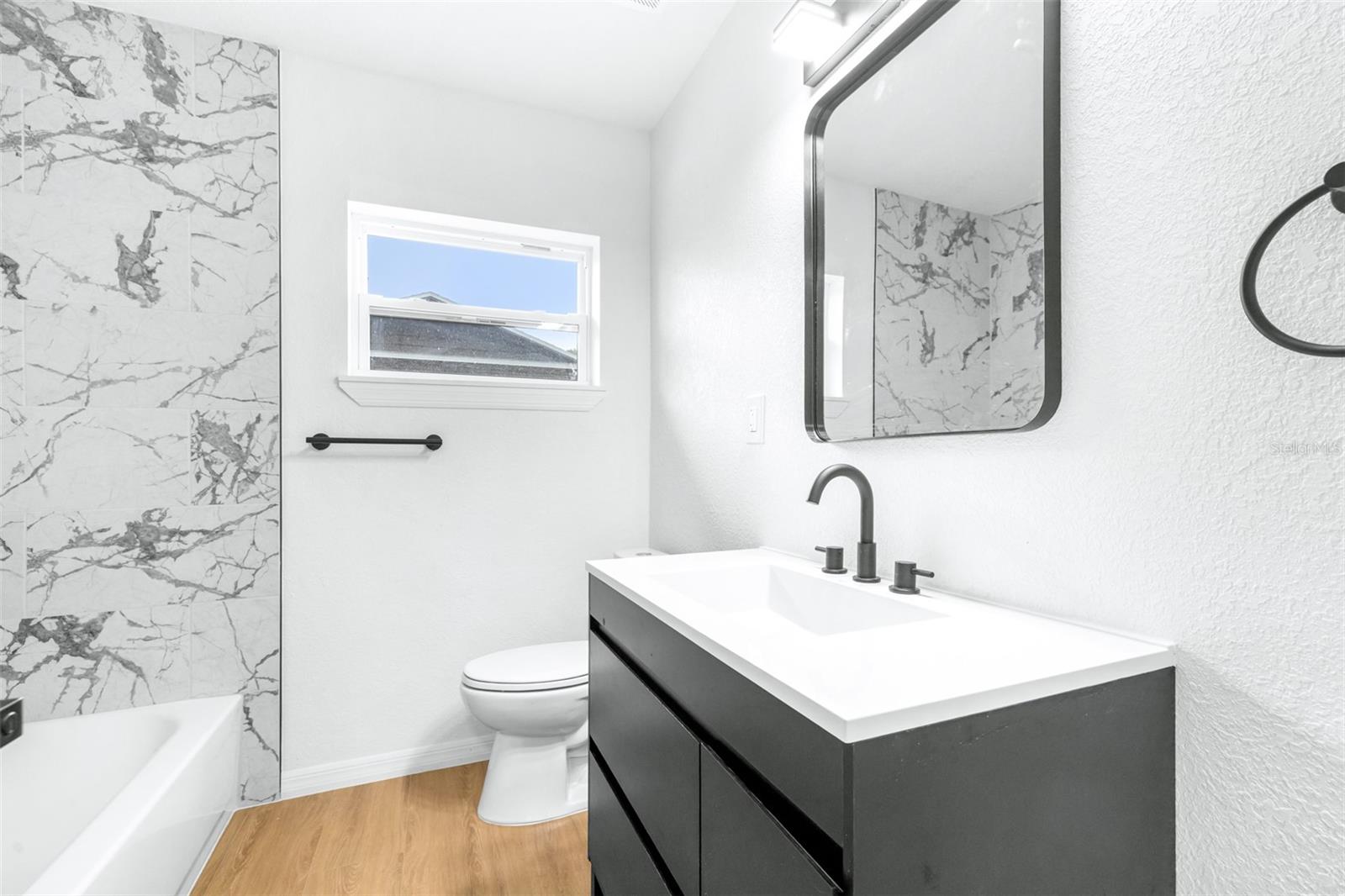 2201 20TH STREET CT W