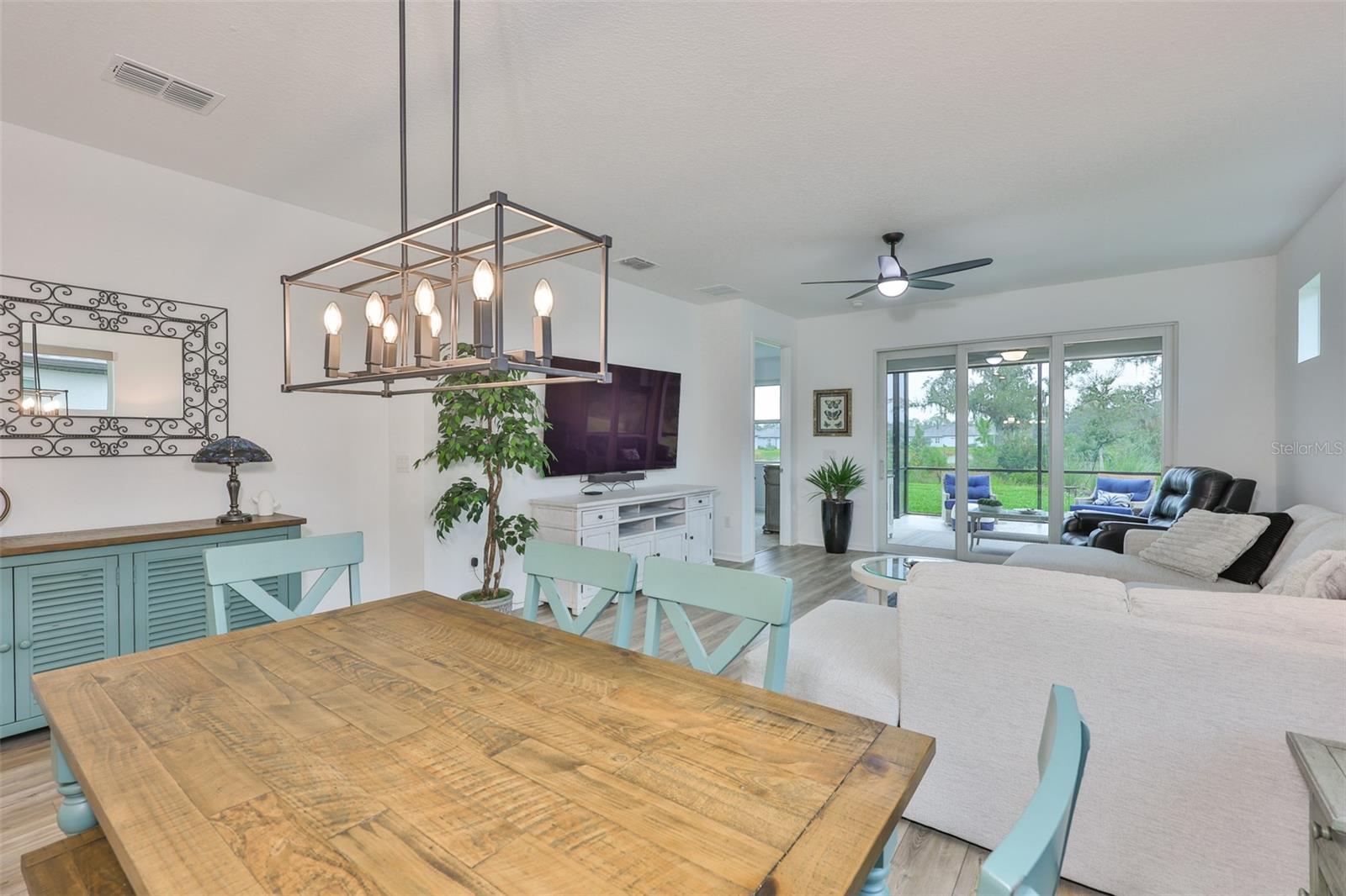 9339 BALLASTER POINTE LOOP