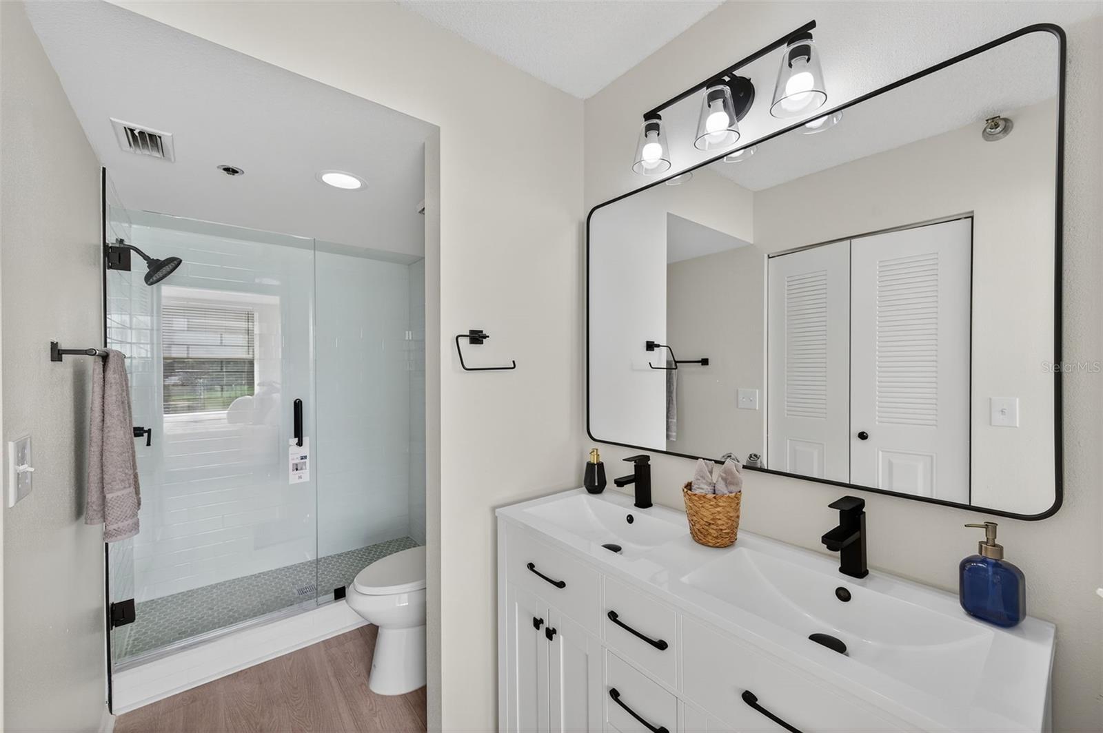 3730 PINEBROOK CIR #408